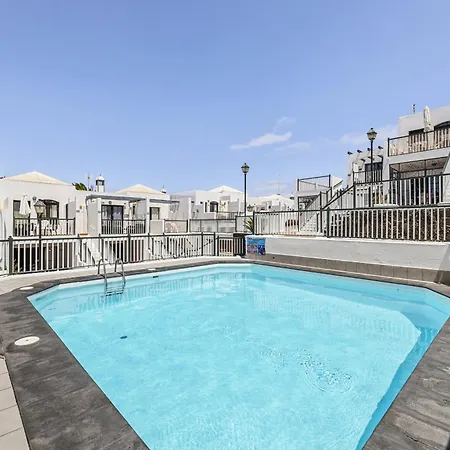 Casahost Arrocha Seaview Appartamento *